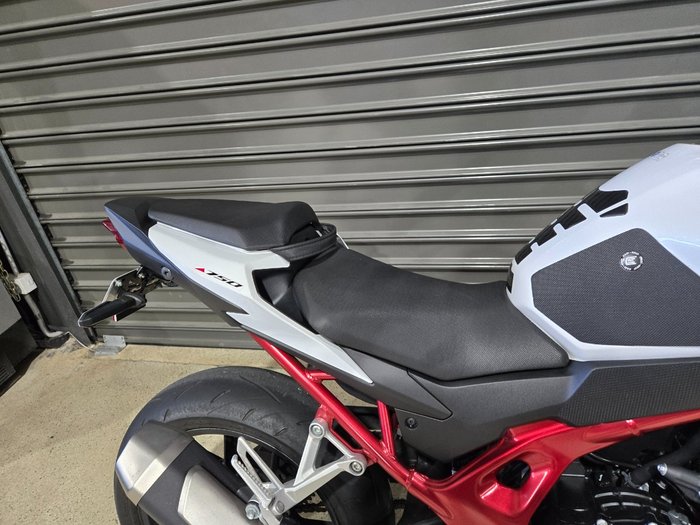 2023 Honda CB750 (HORNET) WHITE