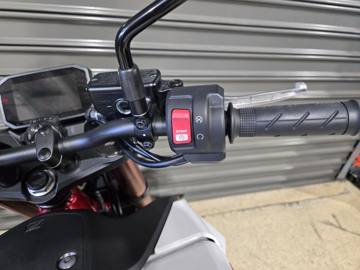 2023 Honda CB750 (HORNET) WHITE