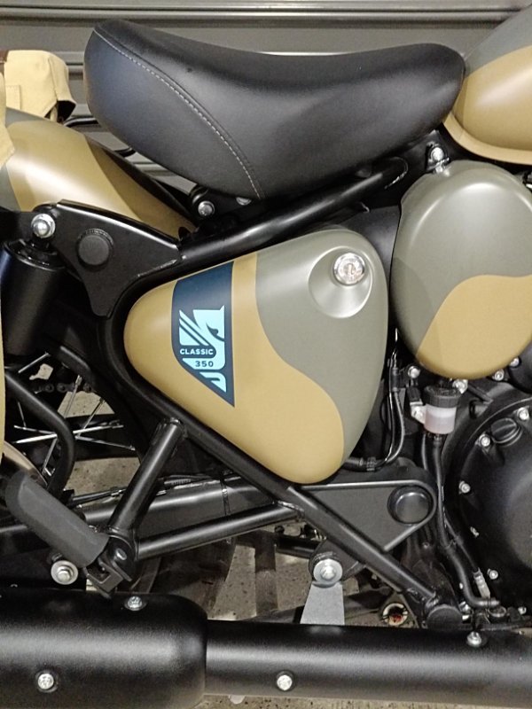 2025 Royal Enfield (see Also Enfiel CLASSIC 350 CHROME GREEN