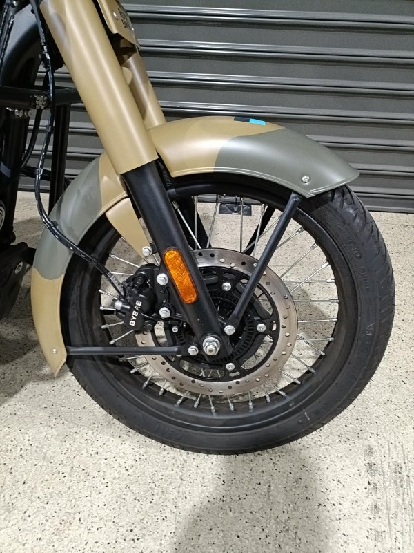 2025 Royal Enfield (see Also Enfiel CLASSIC 350 CHROME GREEN