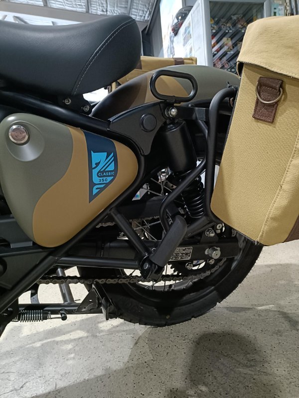 2025 Royal Enfield (see Also Enfiel CLASSIC 350 CHROME GREEN