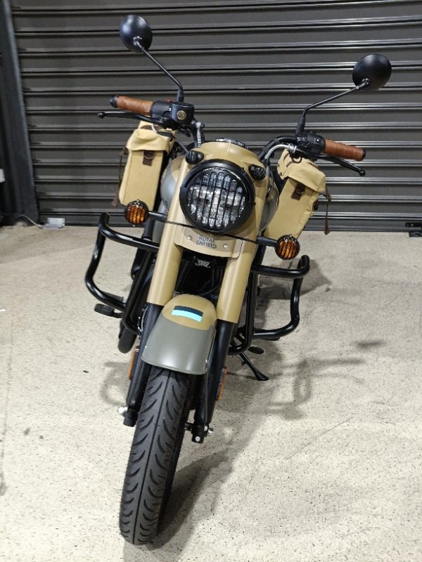2025 Royal Enfield (see Also Enfiel CLASSIC 350 CHROME GREEN