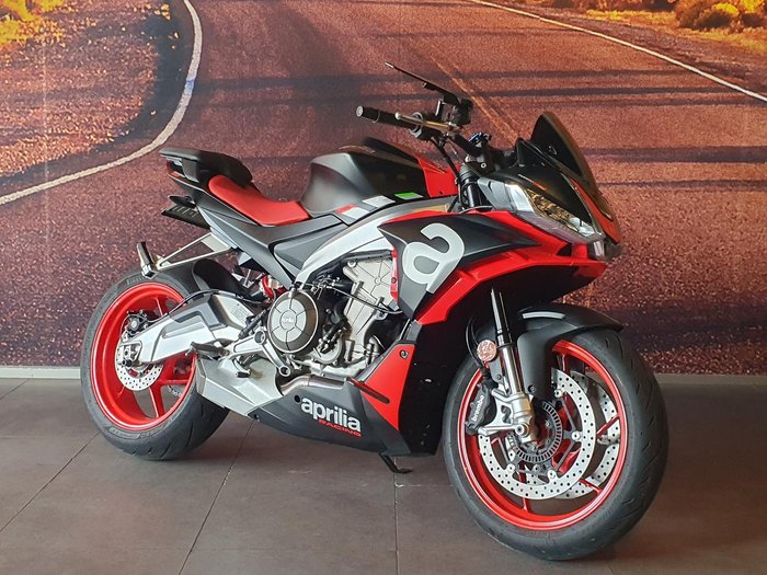 2022 Aprilia Tuono 660 LAMS Tuono Black