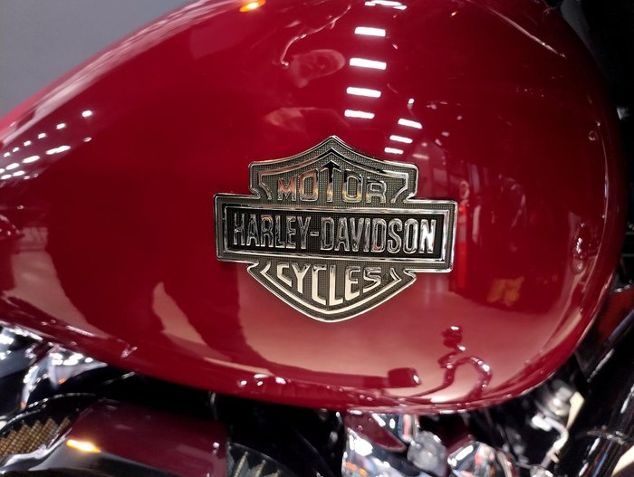 2021 Harley-Davidson Street Glide Special 114 (FLHXS) Touring Red