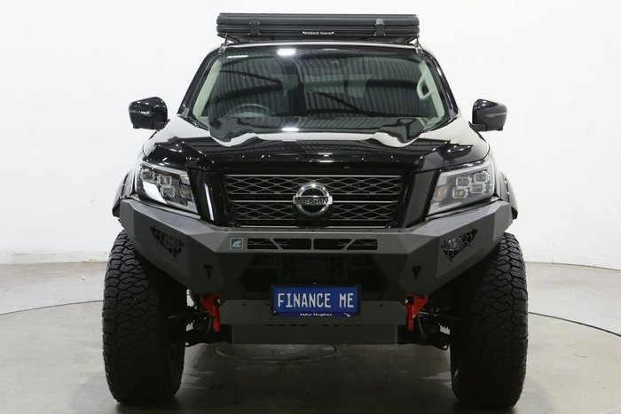 2023 Nissan Navara ST-X