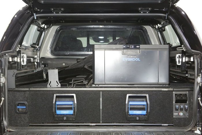 2023 Nissan Navara ST-X