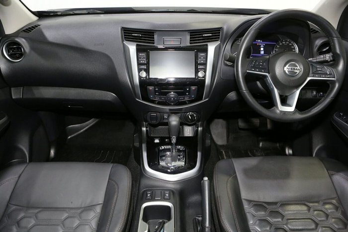 2023 Nissan Navara ST-X
