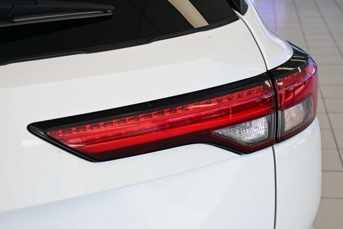 2024 Mitsubishi Outlander LS