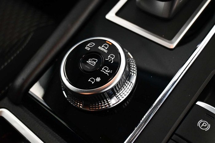 2024 Mitsubishi Outlander LS