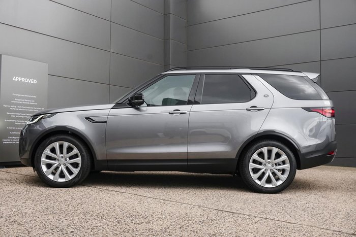 2025 Land Rover Discovery D350 S