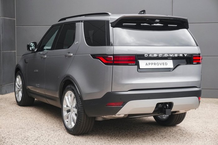 2025 Land Rover Discovery D350 S