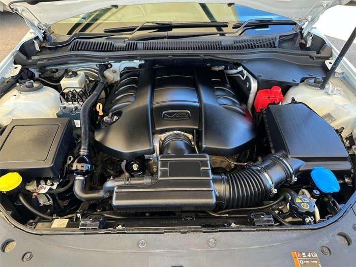 2016 Holden Commodore SS V Redline VF Series II MY16 Heron White