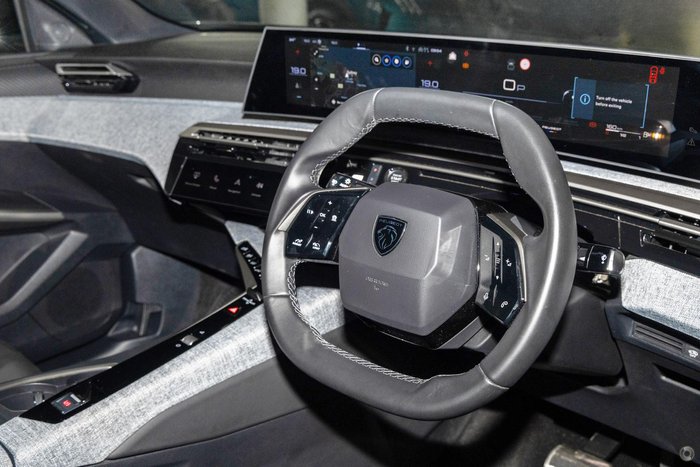 2025 Peugeot 3008 Allure Hybrid
