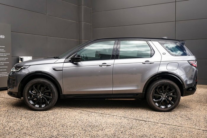 2024 Land Rover Discovery Sport P300e Dynamic SE