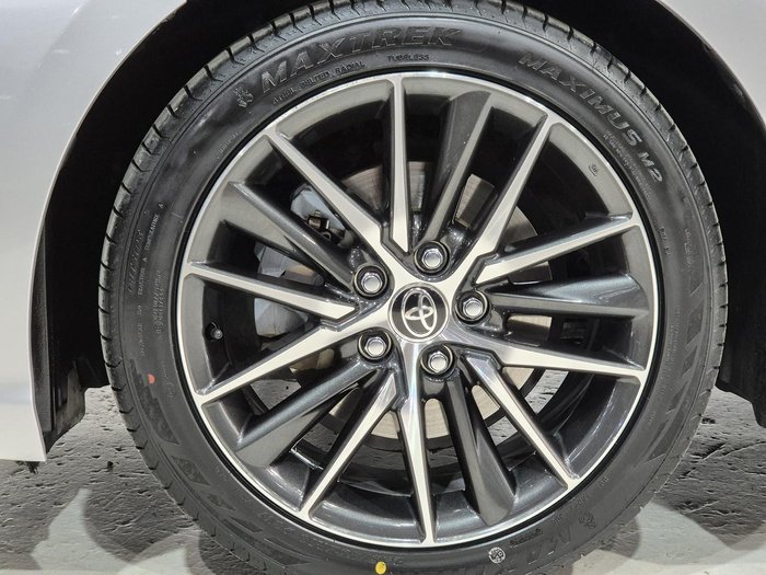 2021 Toyota Camry SL AXVH70R Silver