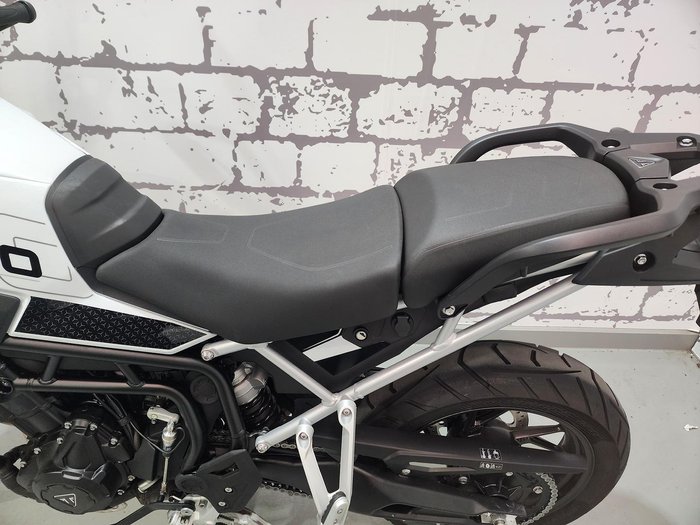 2024 Triumph Tiger 900 GT Tiger White