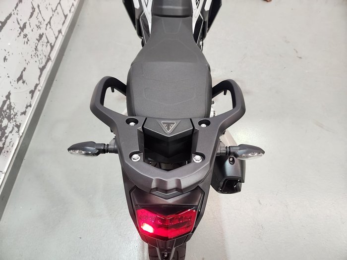2024 Triumph Tiger 900 GT Tiger White