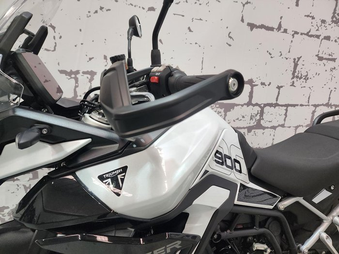2024 Triumph Tiger 900 GT Tiger White