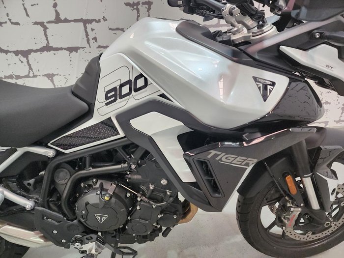 2024 Triumph Tiger 900 GT Tiger White