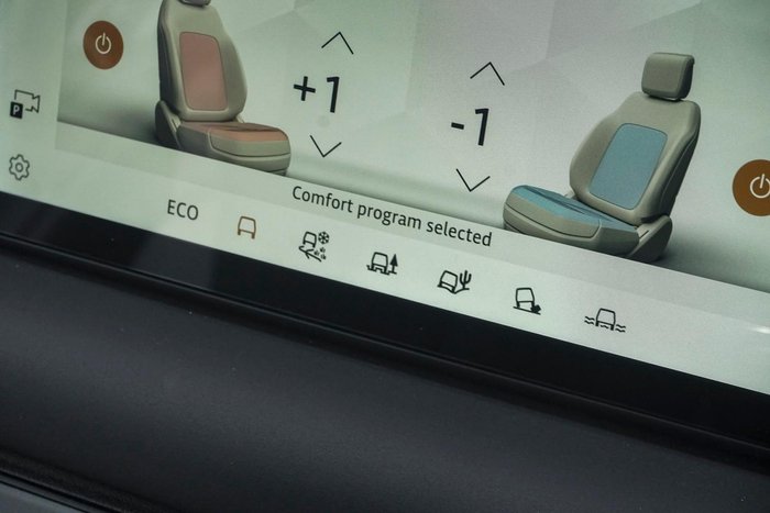 2024 Land Rover Defender 90 P400 X-Dynamic SE