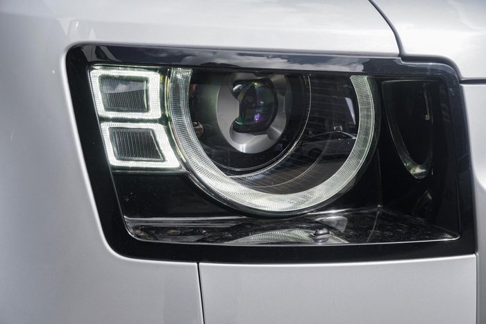 2024 Land Rover Defender 90 P400 X-Dynamic SE