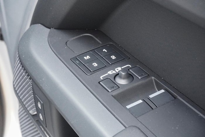 2024 Land Rover Defender 90 P400 X-Dynamic SE