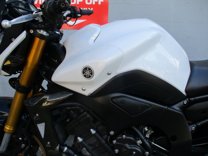 2011 YAMAHA FZ8N WHITE