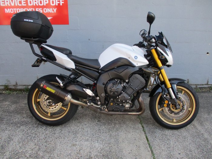 2011 YAMAHA FZ8N WHITE