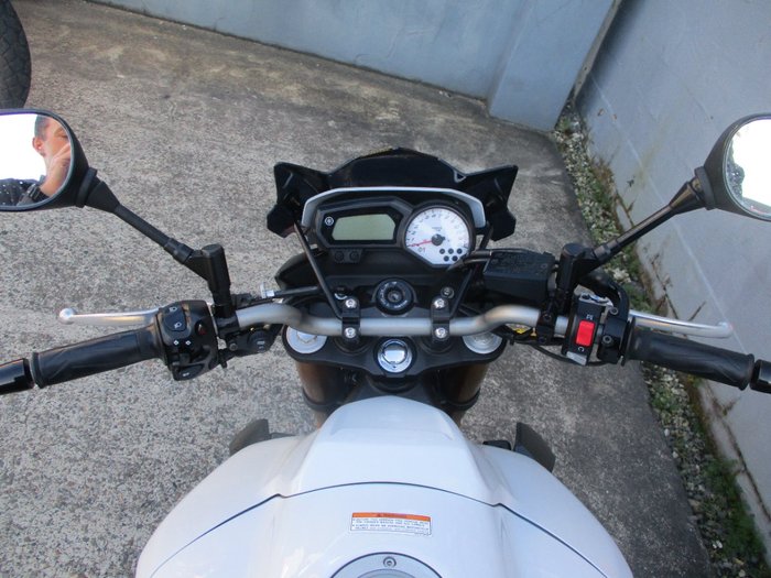 2011 YAMAHA FZ8N WHITE