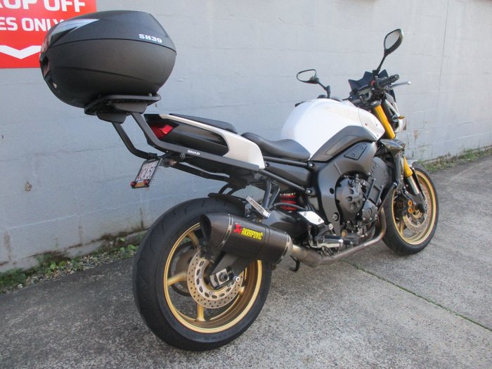 2011 YAMAHA FZ8N WHITE