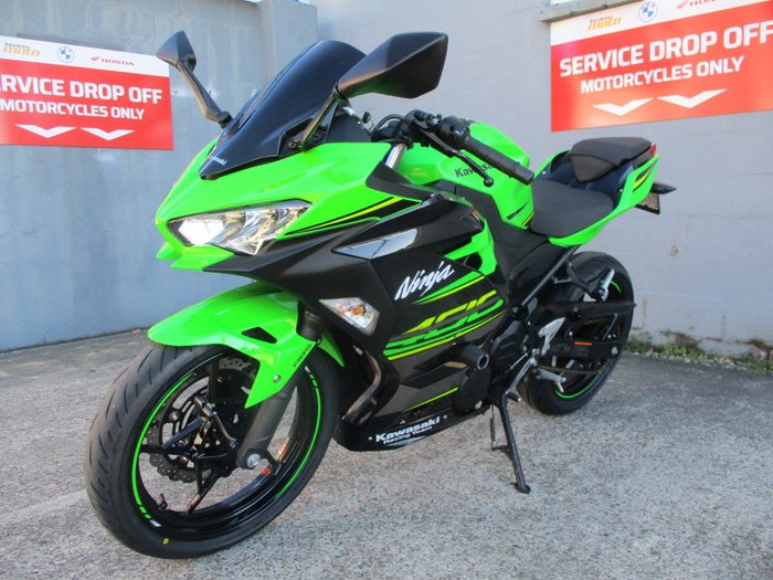 2018 Kawasaki NINJA 400 GREEN