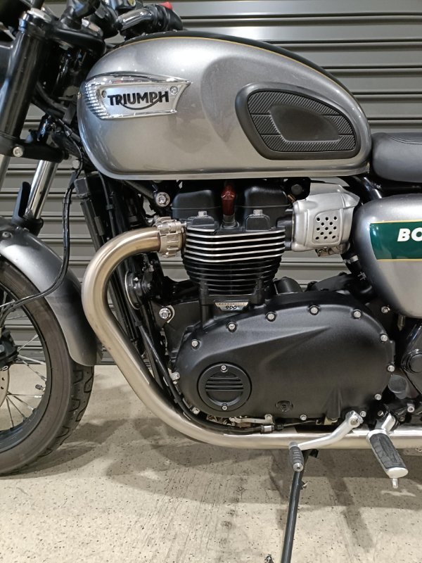 2021 Triumph STREET TWIN GOLDLINE GREEN