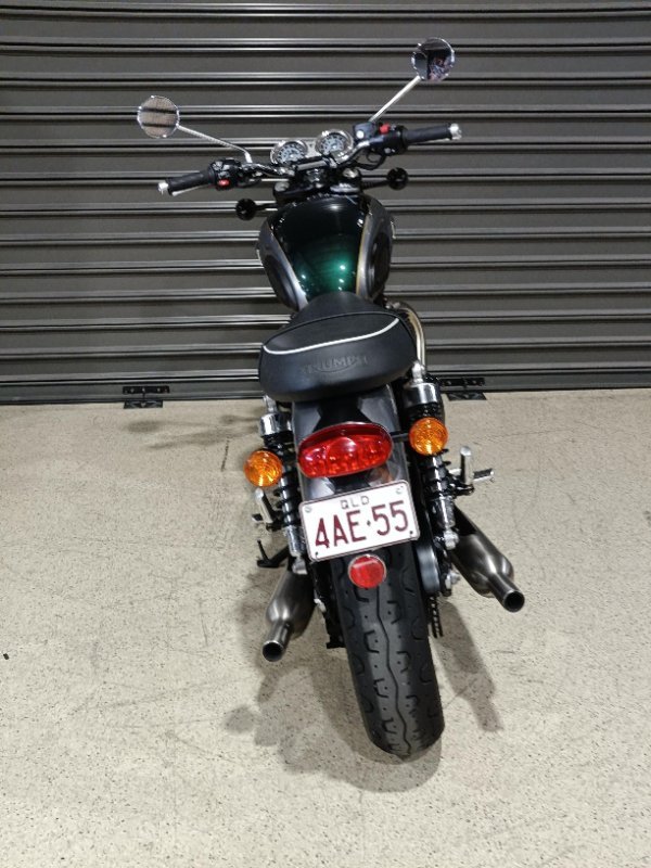 2021 Triumph STREET TWIN GOLDLINE GREEN