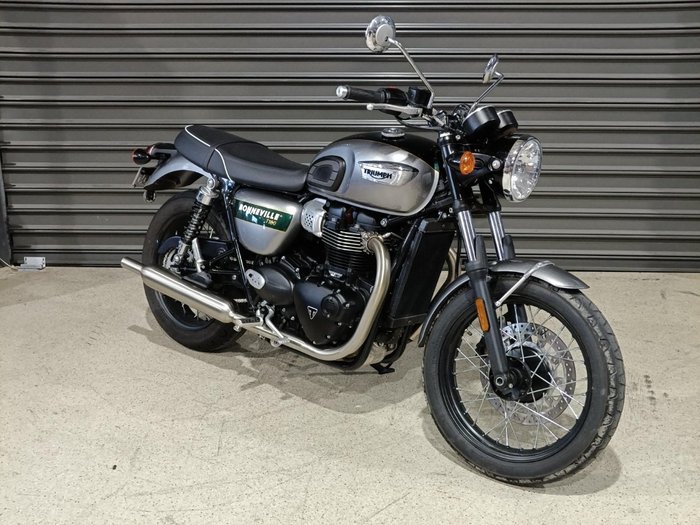 2021 Triumph STREET TWIN GOLDLINE GREEN