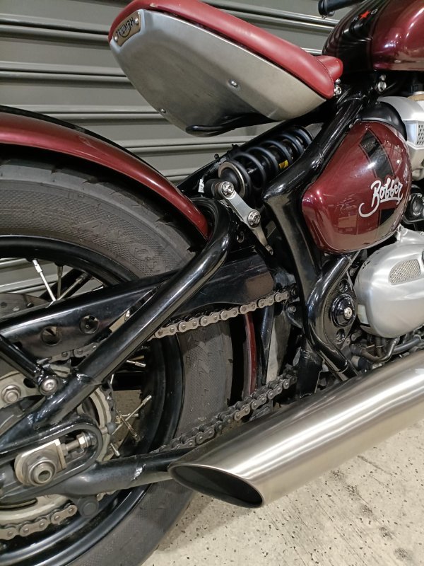 2017 Triumph BONNEVILLE BOBBER RED