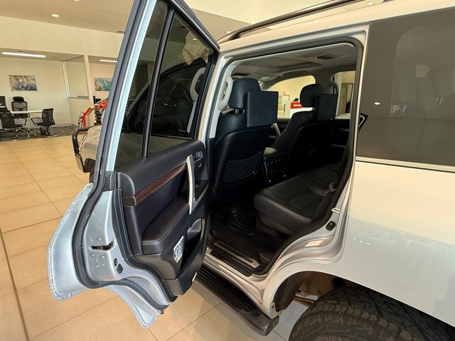 2020 Toyota LANDCRUISER