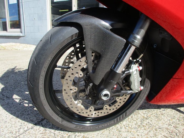 2021 DUCATI PANIGALE V2 RED