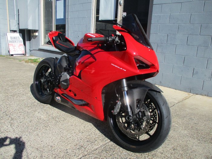 2021 DUCATI PANIGALE V2 RED