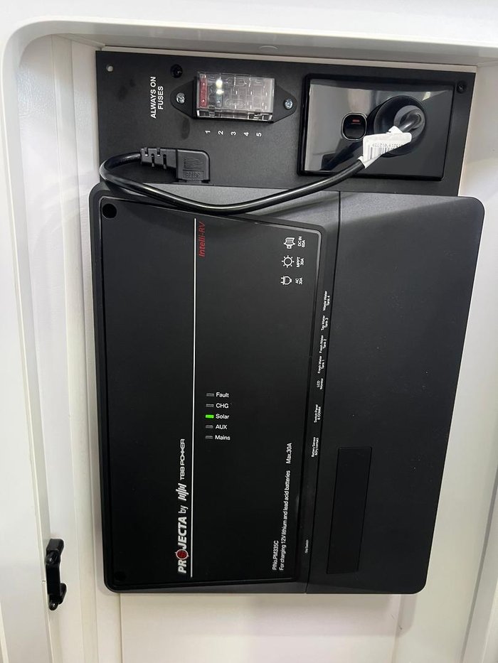 2025 Design RV Forerunner Van 1-1, 18'8''