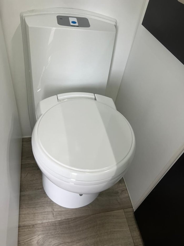 2025 Design RV Forerunner Van 1-1, 18'8''