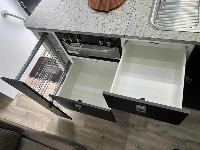 2025 Design RV Forerunner Van 1-1, 18'8''