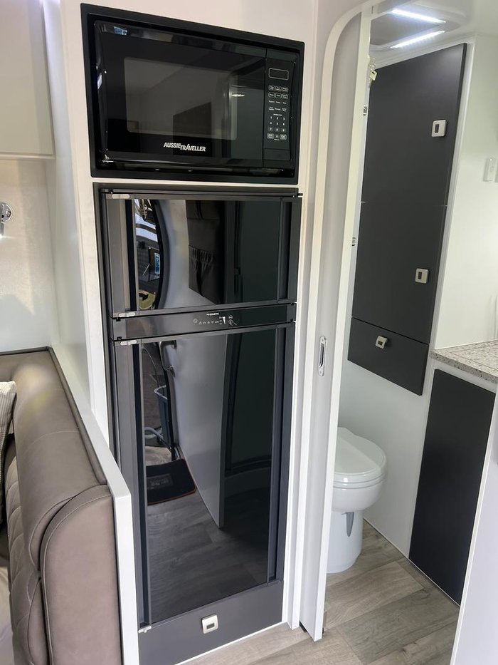 2025 Design RV Forerunner Van 1-1, 18'8''