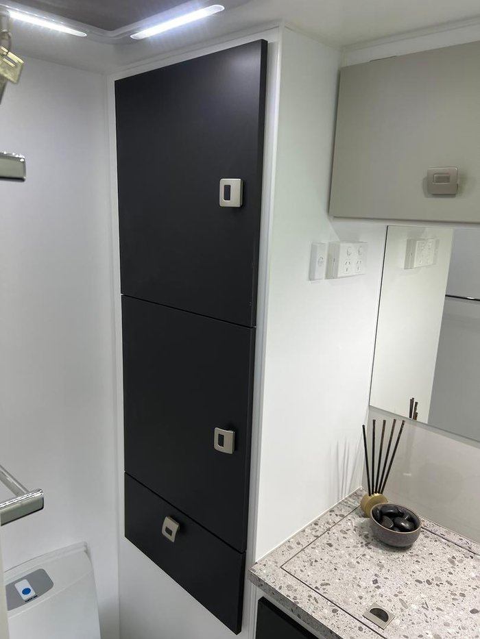 2025 Design RV Forerunner Van 1-1, 18'8''