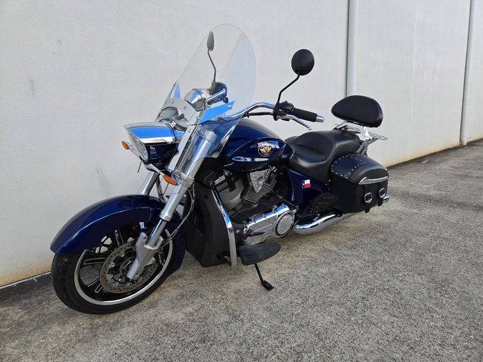 2014 Victory CROSS COUNTRY BLUE