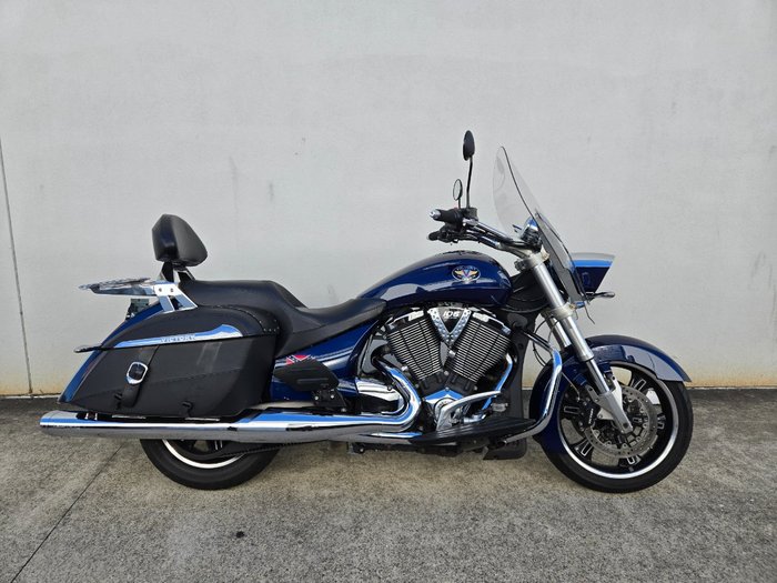 2014 Victory CROSS COUNTRY BLUE