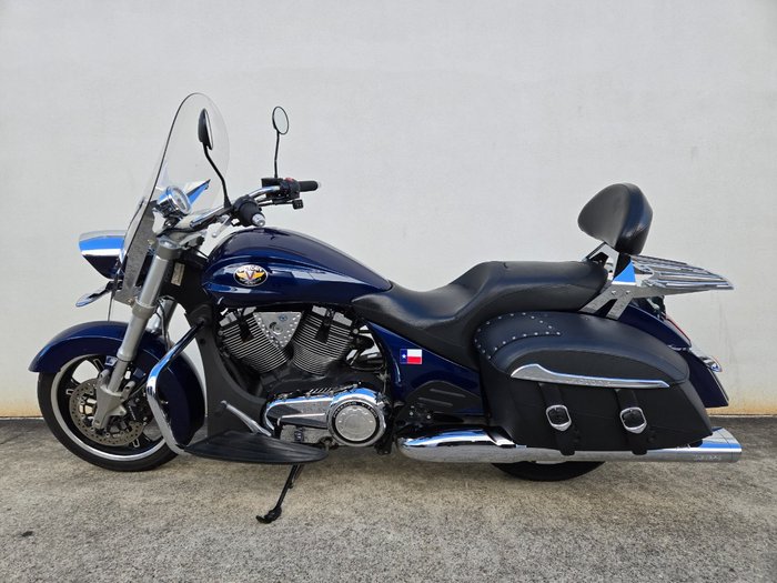 2014 Victory CROSS COUNTRY BLUE