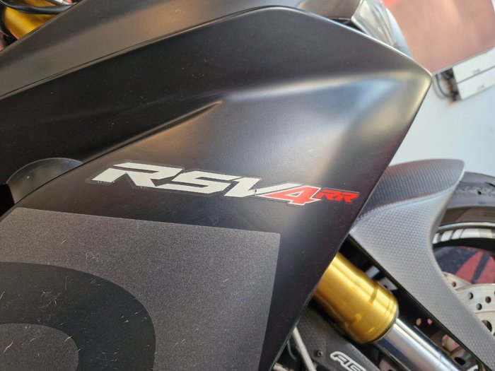 2015 Aprilia RSV4 RR Black