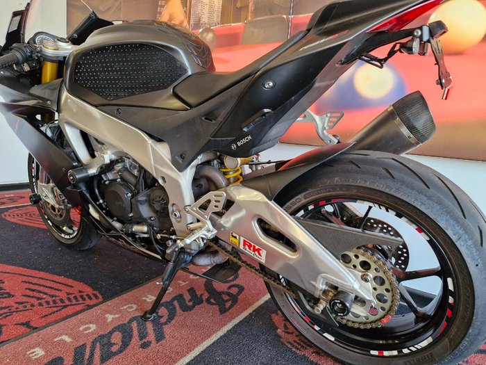 2015 Aprilia RSV4 RR Black