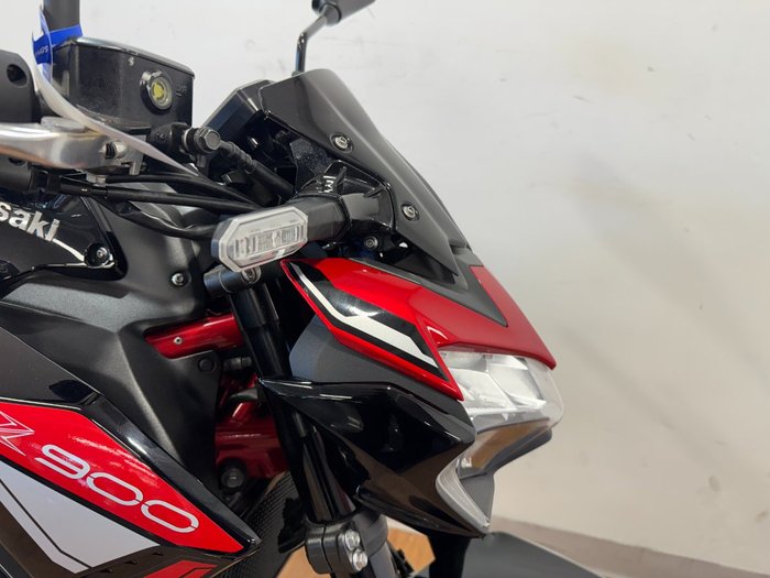 2024 Kawasaki Z900 (ZR900) Black / Red