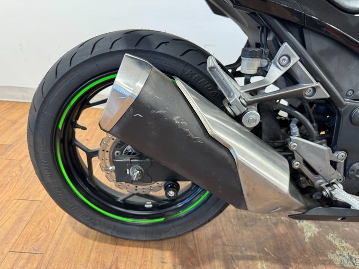 2013 Kawasaki NINJA 300 SE ABS GREEN